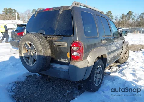 2006 Jeep Liberty Renegade from USA, damaged, VIN 1J4GL38K36W148365